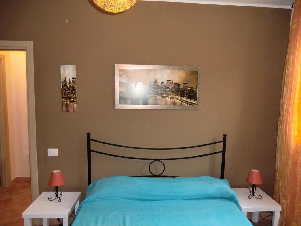 La Casa Felice Appartamenti Chia Buitenkant foto