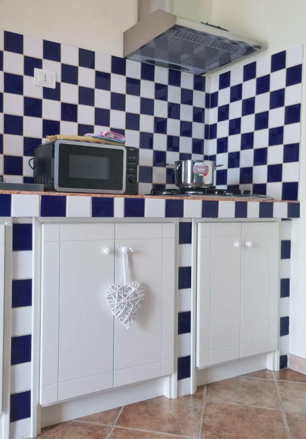 La Casa Felice Appartamenti Chia Buitenkant foto